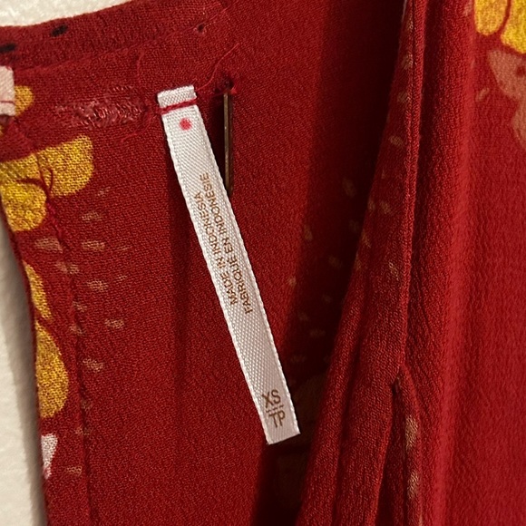 FREE PEOPLE Boho Lovely Day Red Floral Sleeveless Tie Front Dress - Picture 14 of 16